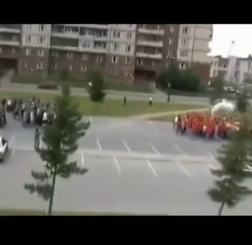 2arwRm2PlJ2aM vC.jpg