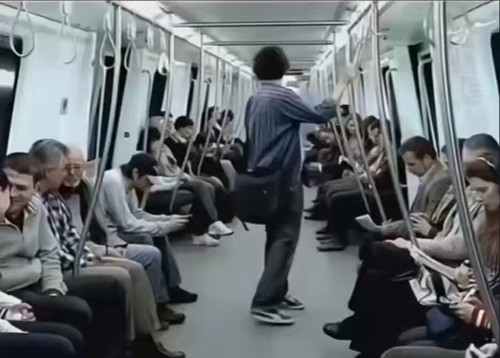 r6p2 AzjrZ6 gAfI.jpg