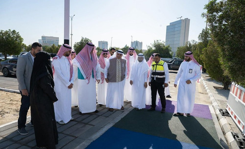 G32qxx1W4AAM 4o.jpg