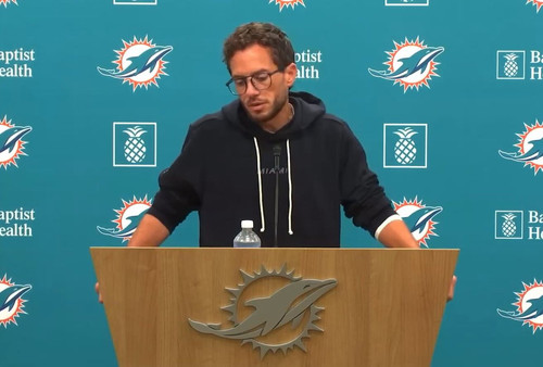 bfOROX1jmp9OGft .jpg