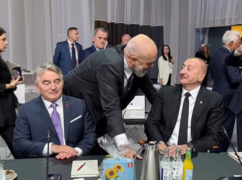 558971516 1336177898064854 4607439191642020079 n.jpg?stp=dst jpg s600x600 tt6& nc cat=102&ccb=1 7& n.jpg