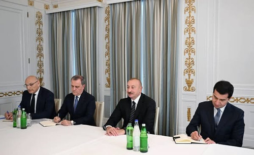 557428106 18533898511031353 4301073258769508996 n.webp?stp=dst jpg s600x600 tt6& nc cat=103&ccb=1 7&.jpg