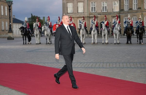 556052804 1240442194778724 5807323455673164136 n.jpg?stp=dst jpg s600x600 tt6& nc cat=101&ccb=1 7& n.jpg