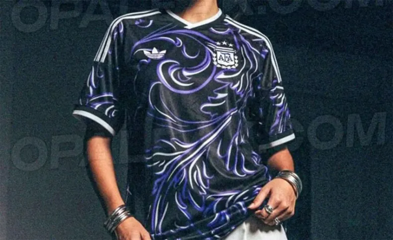Polémica por la camiseta que usaría la selección argentina en el certamen