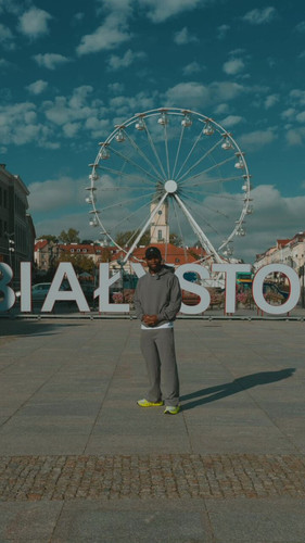 Q8 5PRdq6qxyjLtC.jpg