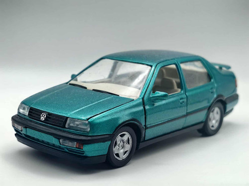 b81bb83c cfb8 4fe5 a3e7 33f3b5cfed5d.jpg