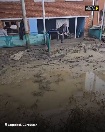 W4 ot4zzSffjxM 5.jpg