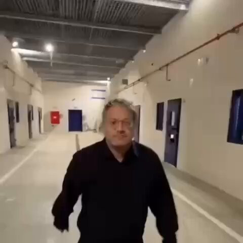 IJLHunRCwHinvtLR.jpg