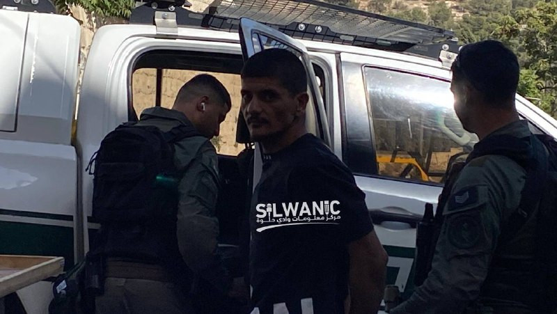 اعتقلت قوات الاحتلال الشاب المقدسي أحمد جودة (30 عاماً) من محيط باب الأسباط أحد أبواب المسجد الأقصى....