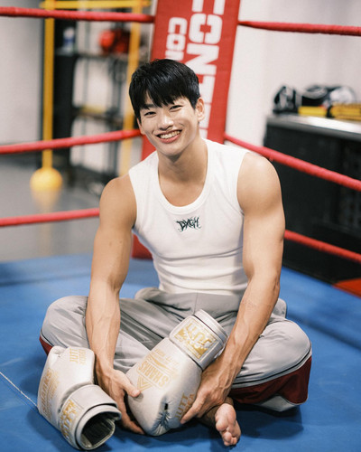 apple film0418 1753531989 3685215883820182174 25275185020.jpg