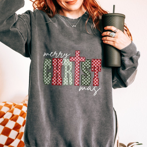 4sweatshirt 2Merry chrismas.jpg