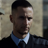 Huset.S01E01.Velkommen.ven.1080p.WEBRip.CZ DA.AAC2.0.H.264 KcK.mkv snapshot 12.48 [2025.10.04 06.39.