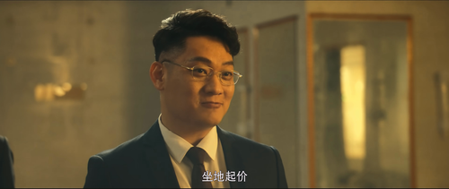 终极护卫.Ultimate.Guardian.2025.2160p.WEB DL.DDP2.0.H265.60fps HDSWEB.mkv 20251004 121253.946.png