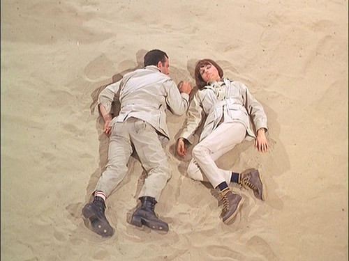 Get Smart s2e26 Appointment in Sahara Barbara Feldon faint 2.jpg