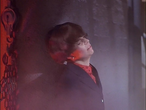 Get Smart s2e12 Bronzefinger Barbara Feldon wall.jpg