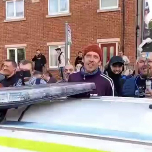 47CJV5DNjHpoifS1.jpg