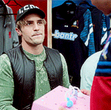 tumblr be24b6e7a668c08e6759734b9734dd14 365d81c9 540.gif