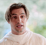 tumblr a236067769b918f4e026bc2cecd4f93f 625cfae7 540.gif