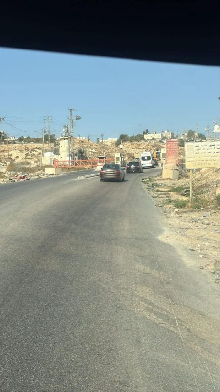 صورة| قوات الاحتلال تغلق بوابة حاجز جبع أمام الأهالي الداخلين إلى القدس المحتلة قبل قليل....