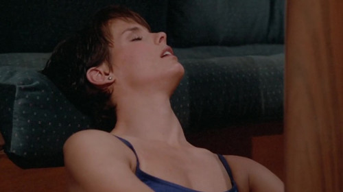 Baywatch s5e14 Homecoming Alexandra Paul kick 5.jpg