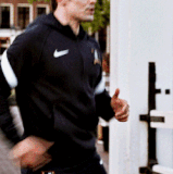 ezgif 254b96186daff9.gif