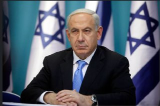 القناة 12: عقد نتنياهو اجتماعًا محدودًا اليوم لمناقشة خطوات الرد على الاعتراف بالدولة الفلسطينية، استثنى منه سموتريتش وبن غفير. تناول النقاش تغيير تصن...