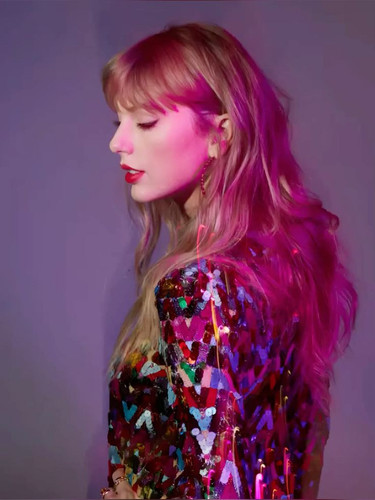 taylor outtake.jpg
