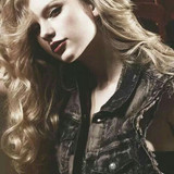 Taylor Swift (23)