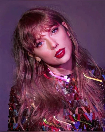 Taylor Swift (27).jpg