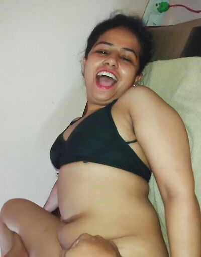 Sabina Giving Cock (2025) Uncut Hindi Hot Short Film 720p HDRip 200MB Download