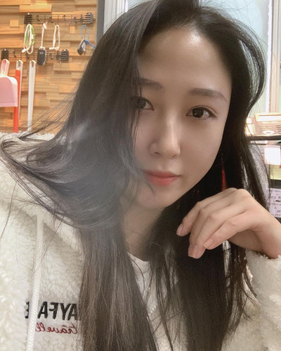 rae na j 20191209 p 2194753591125204950 1 2194753591125204950.jpg
