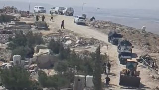 الاحتلال يقتحم ويستولي على 140 دونما من أراضي عناتا شمال القدس المحتلة....