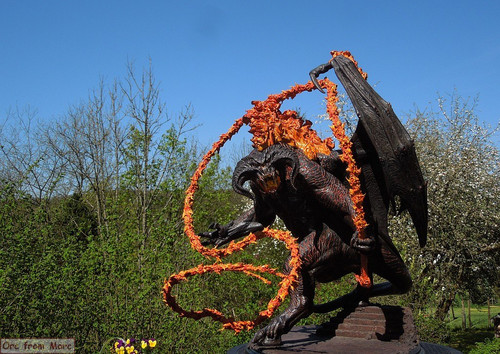 009 BalrogDemon of shadow and flame repainted with whip.jpg