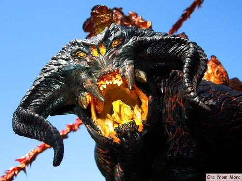 002 BalrogDemon of shadow and flame repainted with whip.jpg