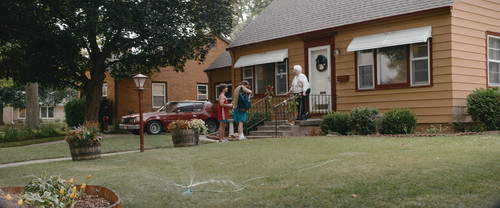 Snack.Shack.2024.1080p.AMZN.WEB DL.CZ EN.DD+5.1.H.264 FLUX.mkv snapshot 00.31.13 [2025.09.21 18.31.5.jpg