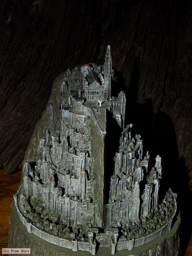 001 Minas Tirith DvD white Tree.jpg
