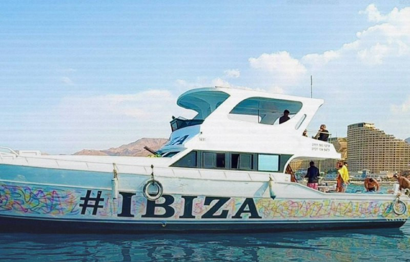 سفينة "إبيزا".. انطلاق أولى السفن المصرية التي ستنضم إلى "أسطول الصمود" المُبحر نحو غزة؛ لكسر الحصار....