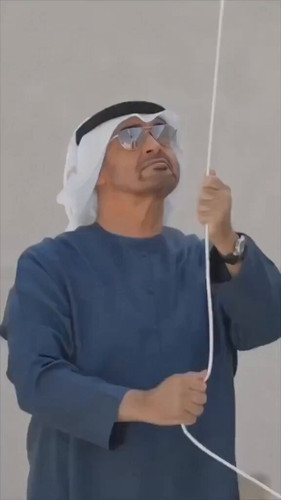 4 za5Q1fF6aad9VP.1