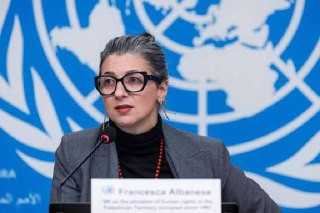 المقررة الأممية لحقوق الإنسان في فلسطين فرانشيسكا ألبانيز: إسرائيل تواصل القتل في غزة منذ اتفاق وقف إطلاق النار المزعوم. قتل أكثر من 200 فلسطيني بغزة ...