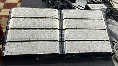 den chieu pha led flood light modules philips inside 400w cw ip66 ipm108 6500k.jpg