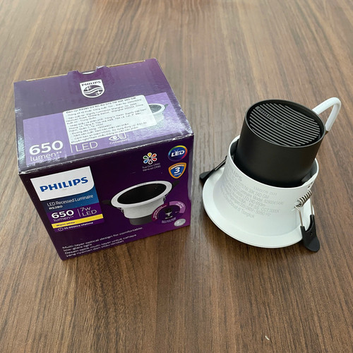 moi kham pha ngay den downlight am tran chieu diem led philips rs280 g2 rc rd d75 7w 930 24d gm 650l.jpg