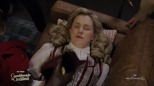 Newport Christmas, A Ginna Claire Mason faint 2.jpg