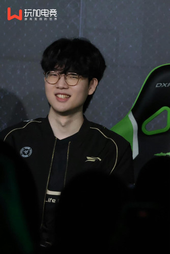 cún fmu cười loopy.jpg