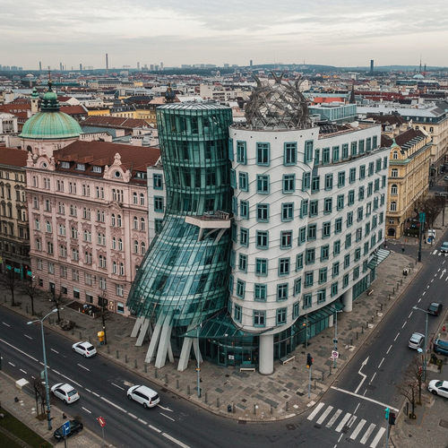 Prague Explorer: Relax & Discover image 4 896x1152.png