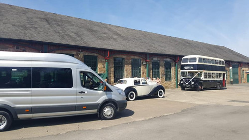 Minibus hire Barnsley - Contact 121 Transport.jpg