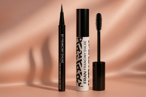 20251105 1103 Elegant Makeup Display remix 01k9a55ev6ebzv47snsfd6btyd.jpg