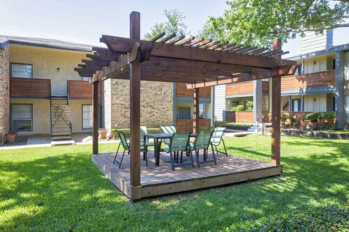 SPRING CREEK APARTMENTS 14833 SPRING CREEK RD DALLAS TX 18.jpg