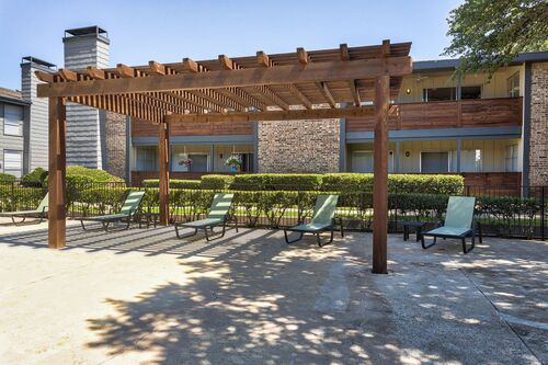 SPRING CREEK APARTMENTS 14833 SPRING CREEK RD DALLAS TX 20.jpg