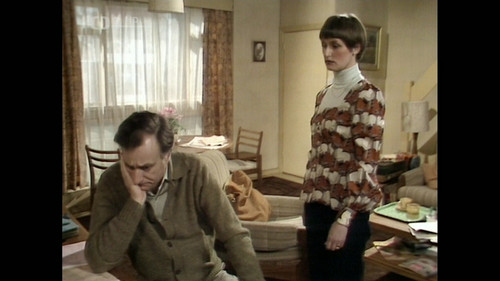 Jiste.pane.ministre.S01E01.Celem.k.volicum.1980.1080i.HDTV.H264.MPA2.0 GarGG.mkv snapshot 01.26 [202.jpg