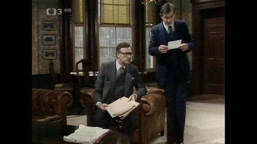Jiste.pane.ministre.S01E01.Celem.k.volicum.1980.1080i.HDTV.H264.MPA2.0 GarGG.mkv snapshot 24.09 [202.jpg